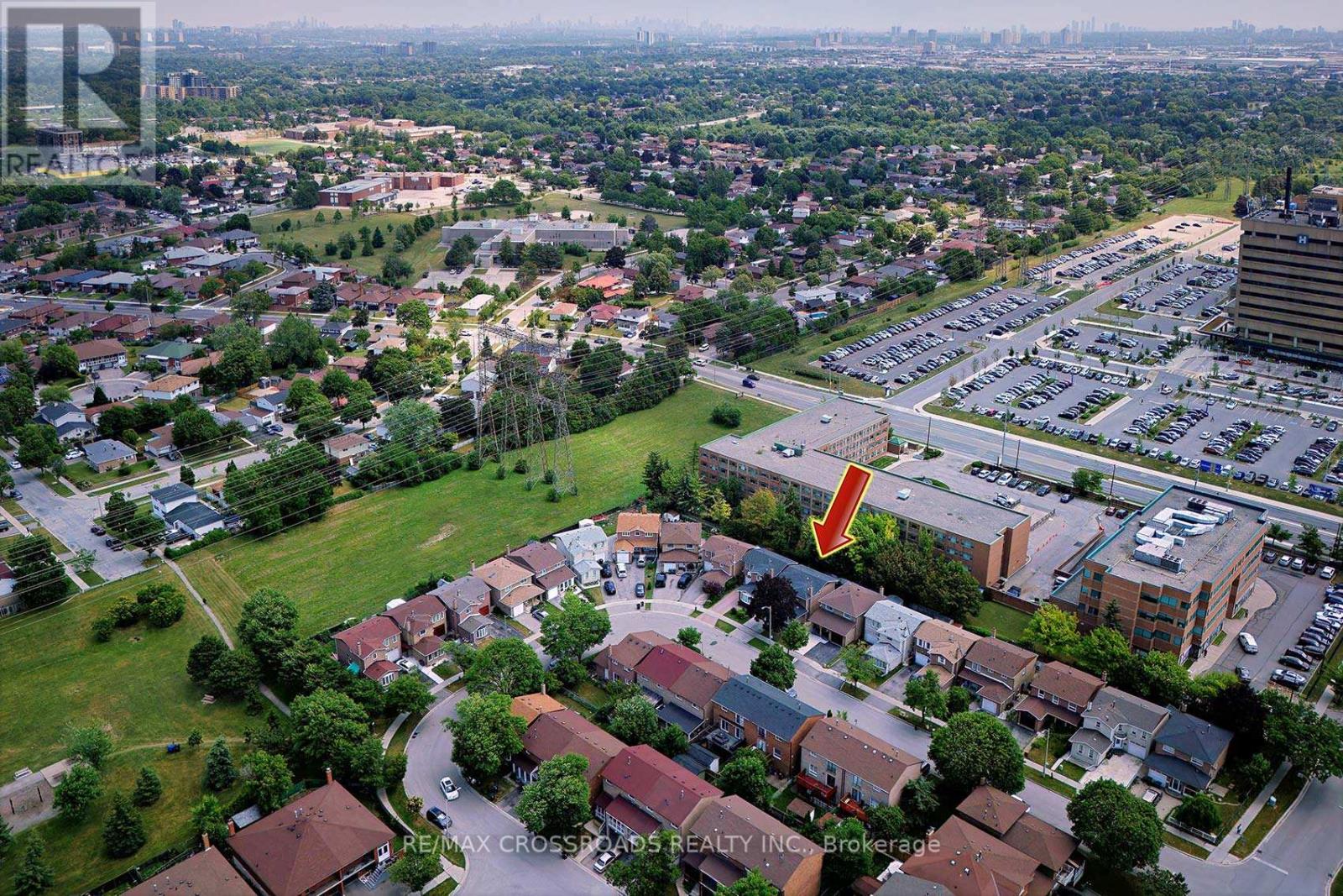 17 Brownridge Crescent, Toronto, Ontario  M9V 4M5 - Photo 2 - W12514302