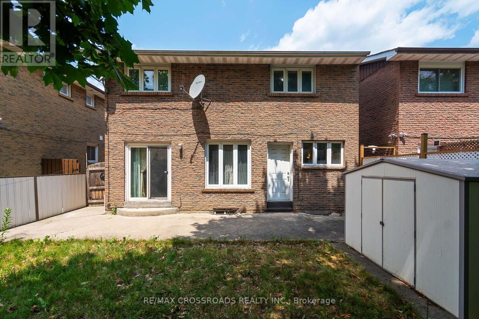 17 Brownridge Crescent, Toronto, Ontario  M9V 4M5 - Photo 38 - W12514302