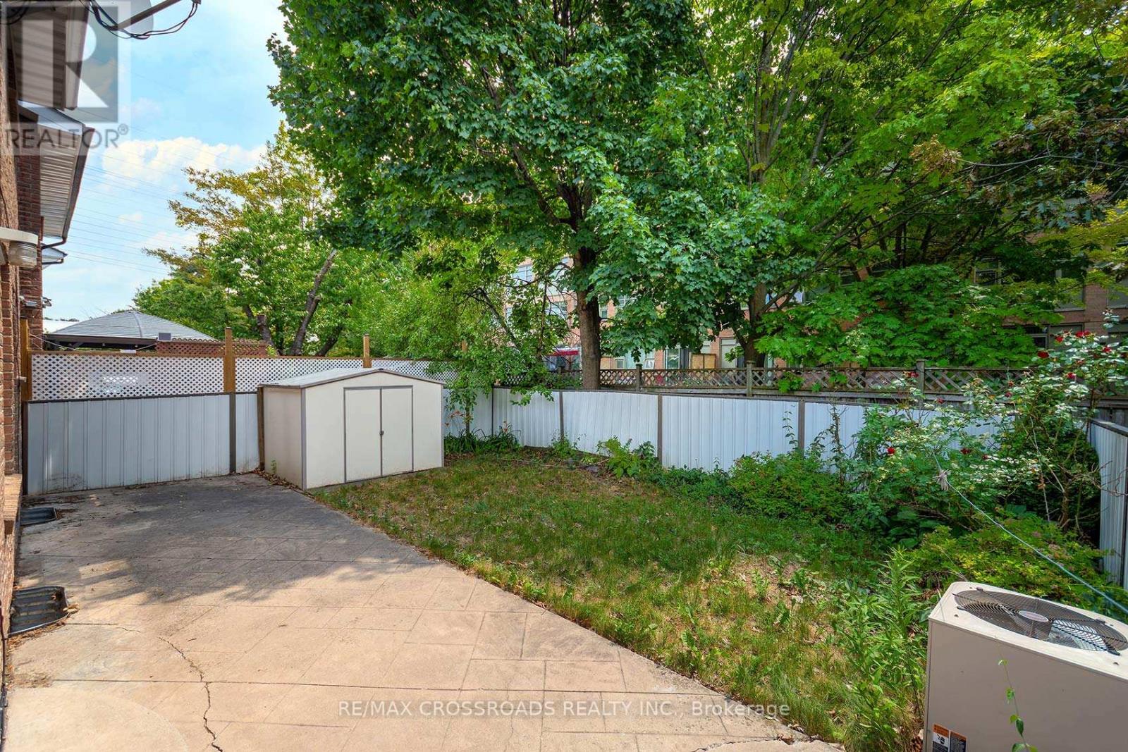 17 Brownridge Crescent, Toronto, Ontario  M9V 4M5 - Photo 43 - W12514302