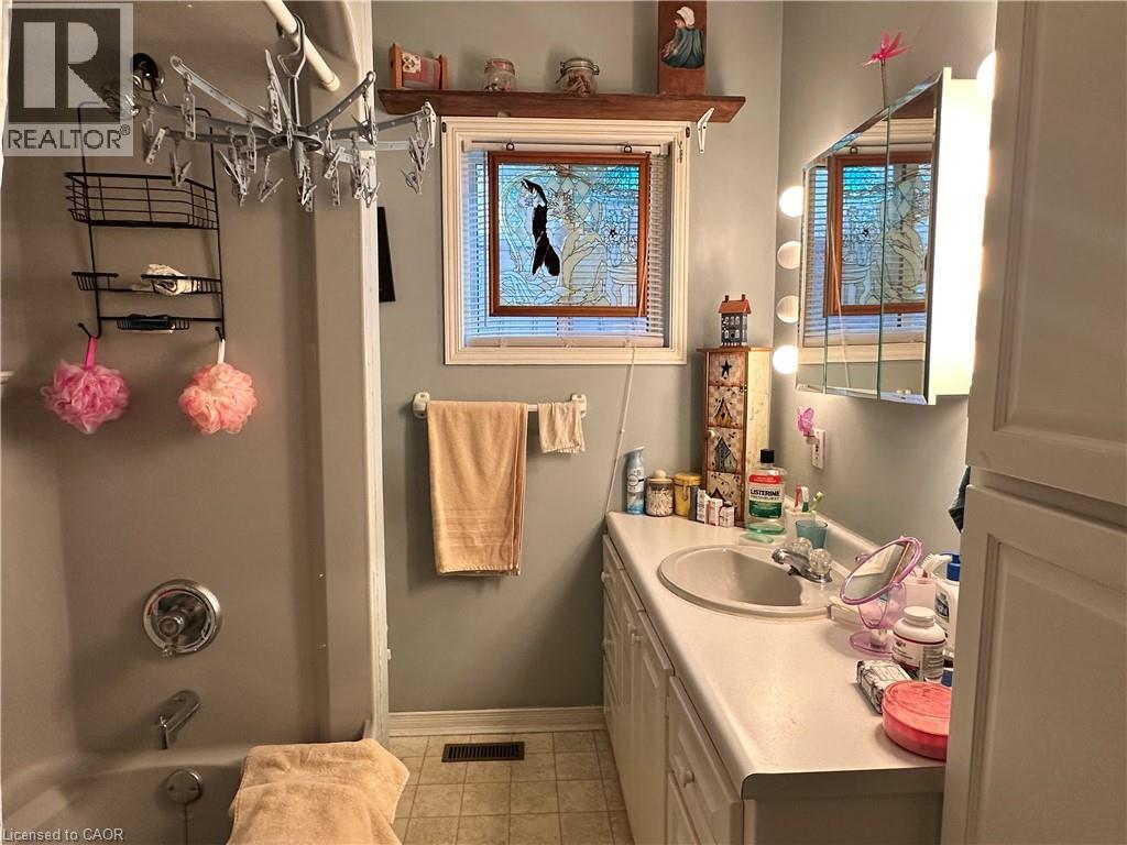 149 Forest Street E, Dunnville, Ontario  N1A 1B9 - Photo 8 - 40785641