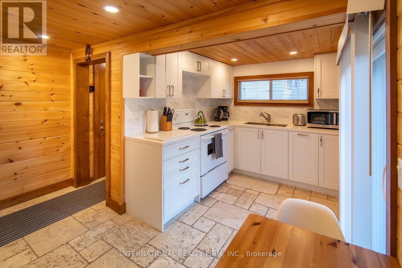 98 33rd Street N, Wasaga Beach, Ontario  L9Z 2B9 - Photo 34 - S12510890