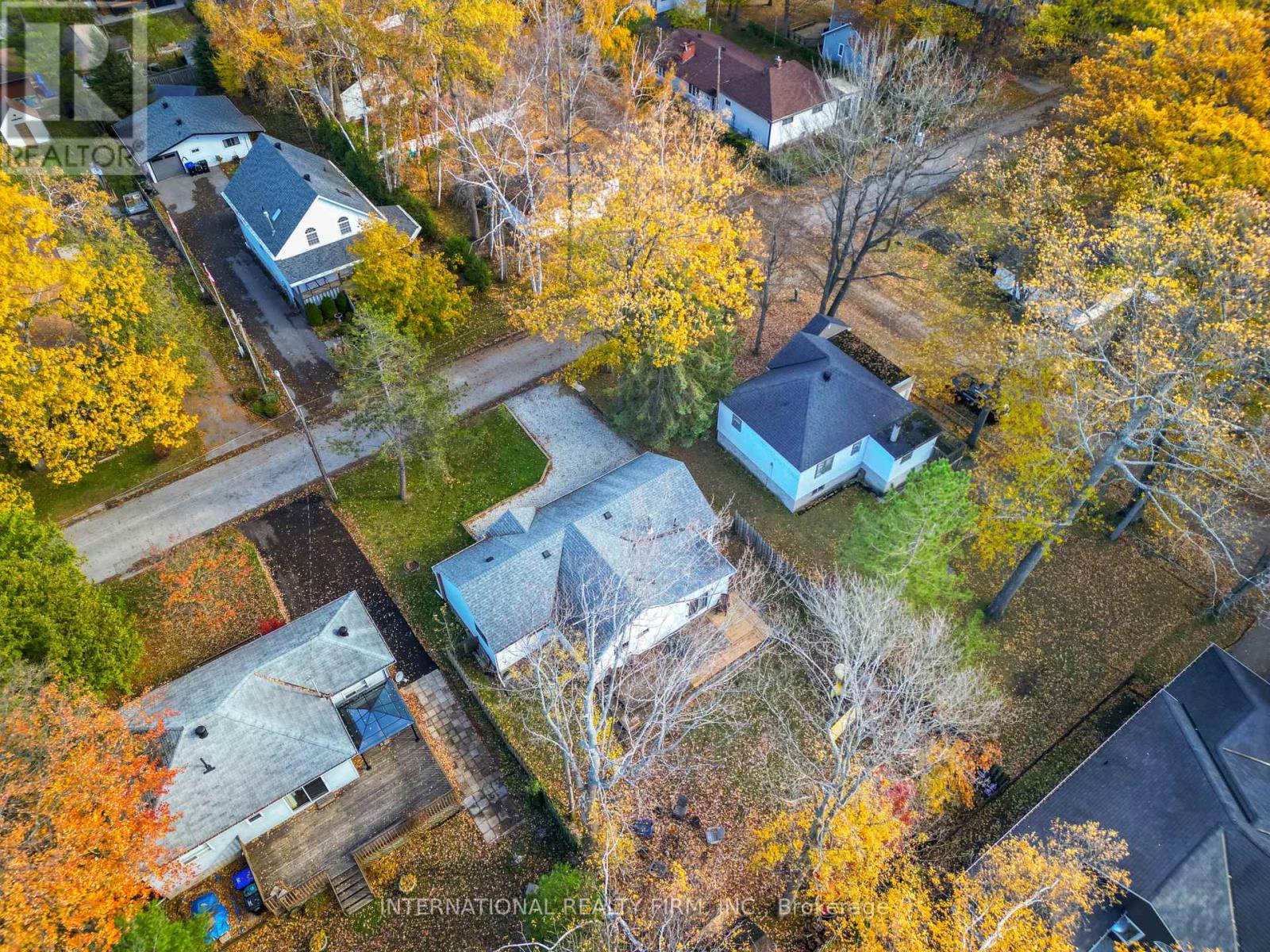 98 33rd Street N, Wasaga Beach, Ontario  L9Z 2B9 - Photo 11 - S12510890