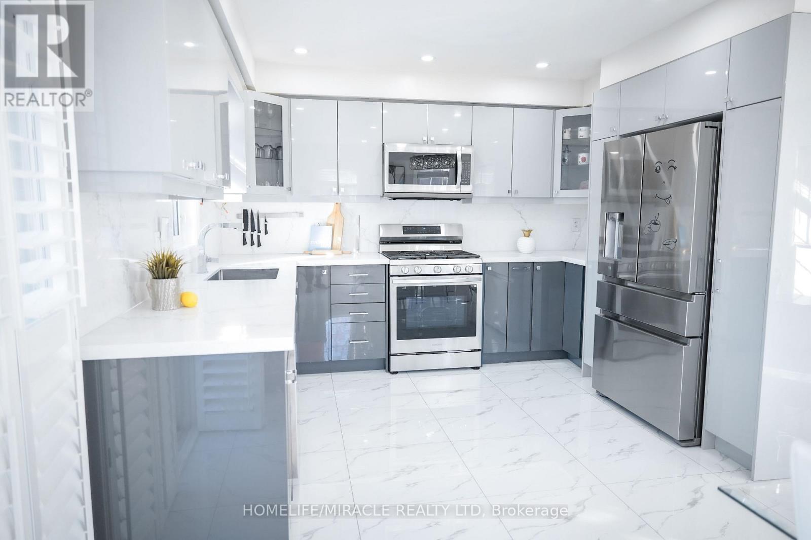 2 Davidson Street, Whitby, Ontario  L1P 1V7 - Photo 14 - E12514256