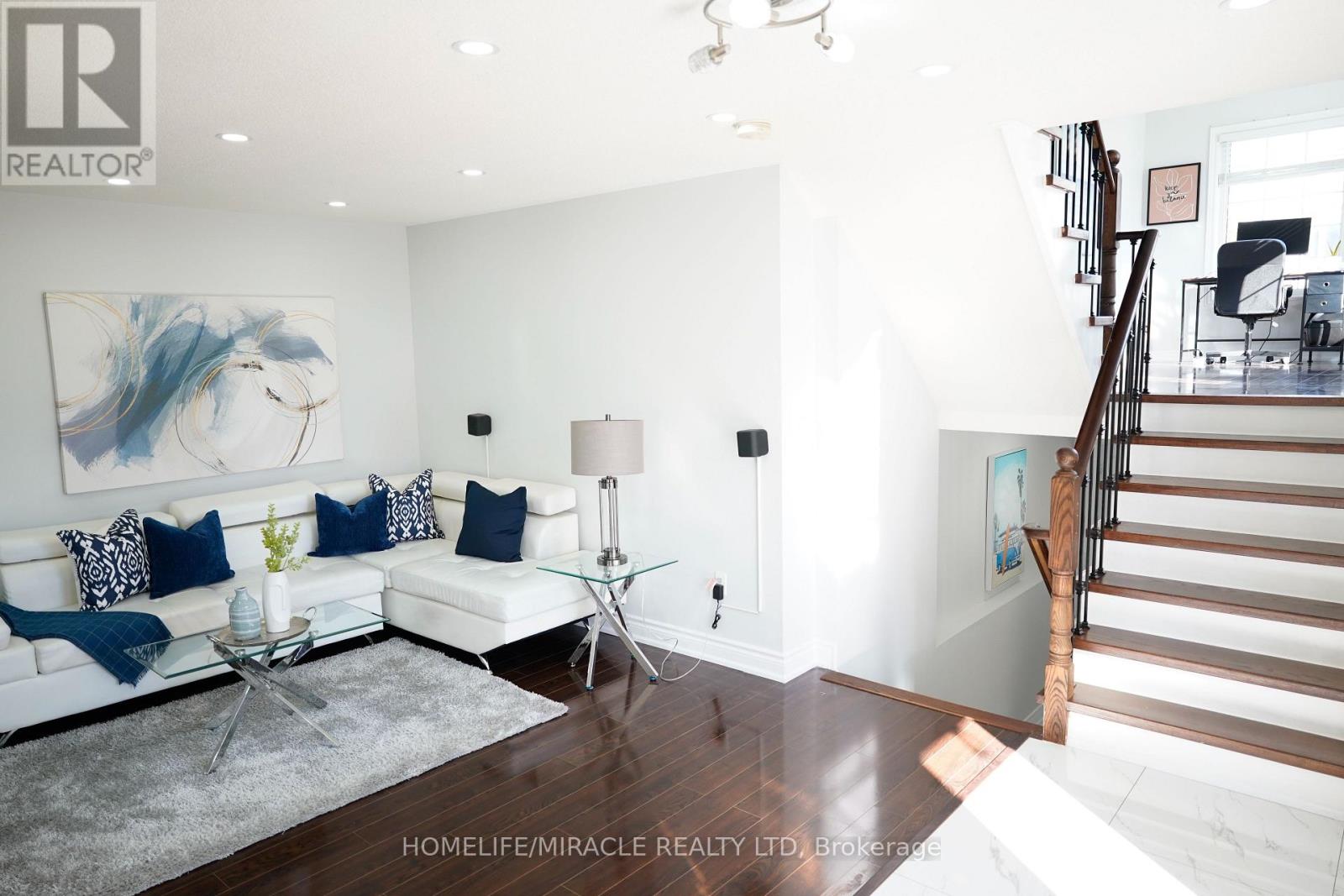 2 Davidson Street, Whitby, Ontario  L1P 1V7 - Photo 8 - E12514256