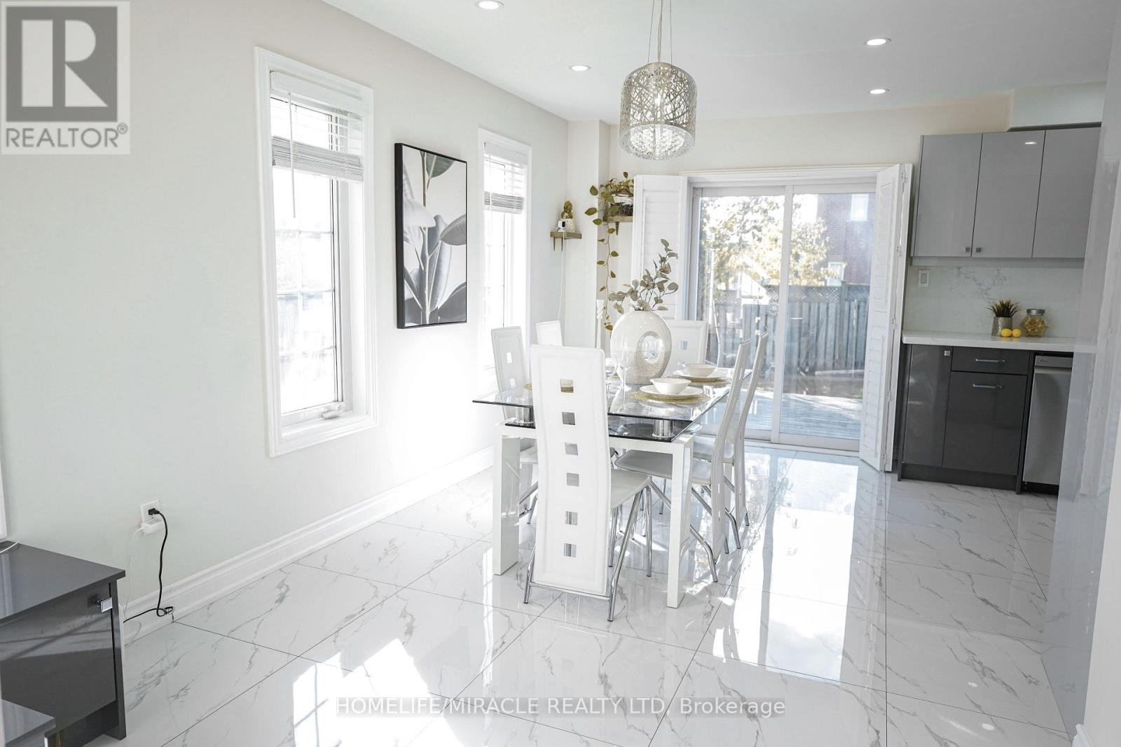 2 Davidson Street, Whitby, Ontario  L1P 1V7 - Photo 10 - E12514256