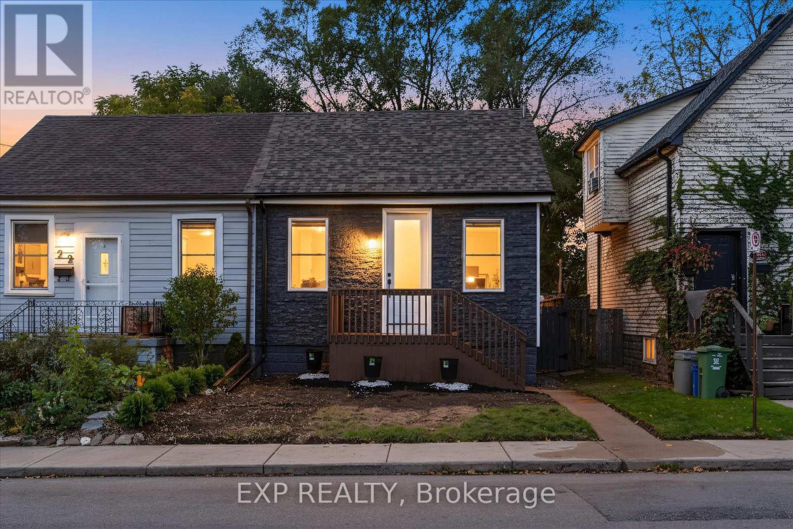 20 Hill Street, Hamilton, Ontario  L8P 1W7 - Photo 1 - X12514036