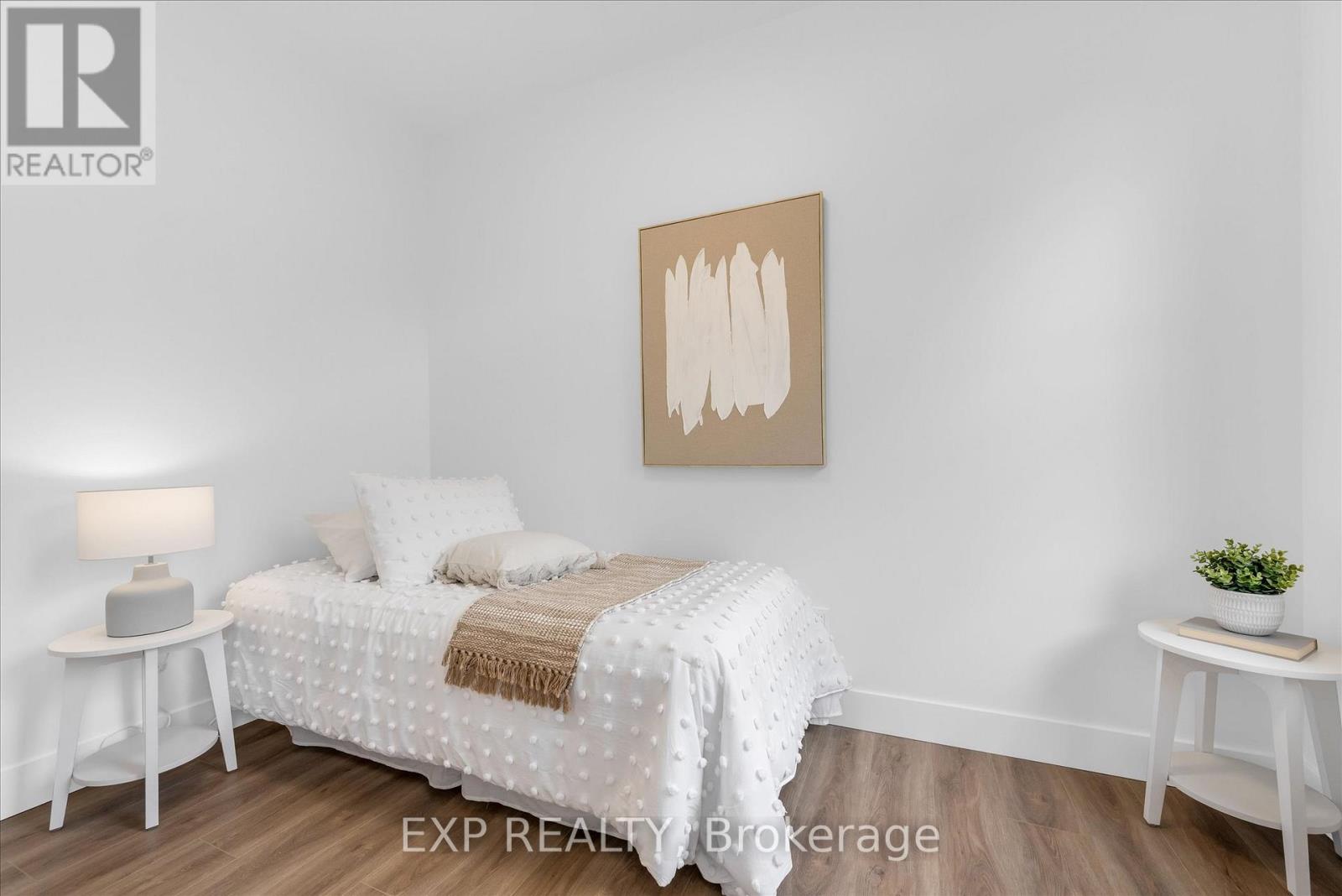 20 Hill Street, Hamilton, Ontario  L8P 1W7 - Photo 11 - X12514036