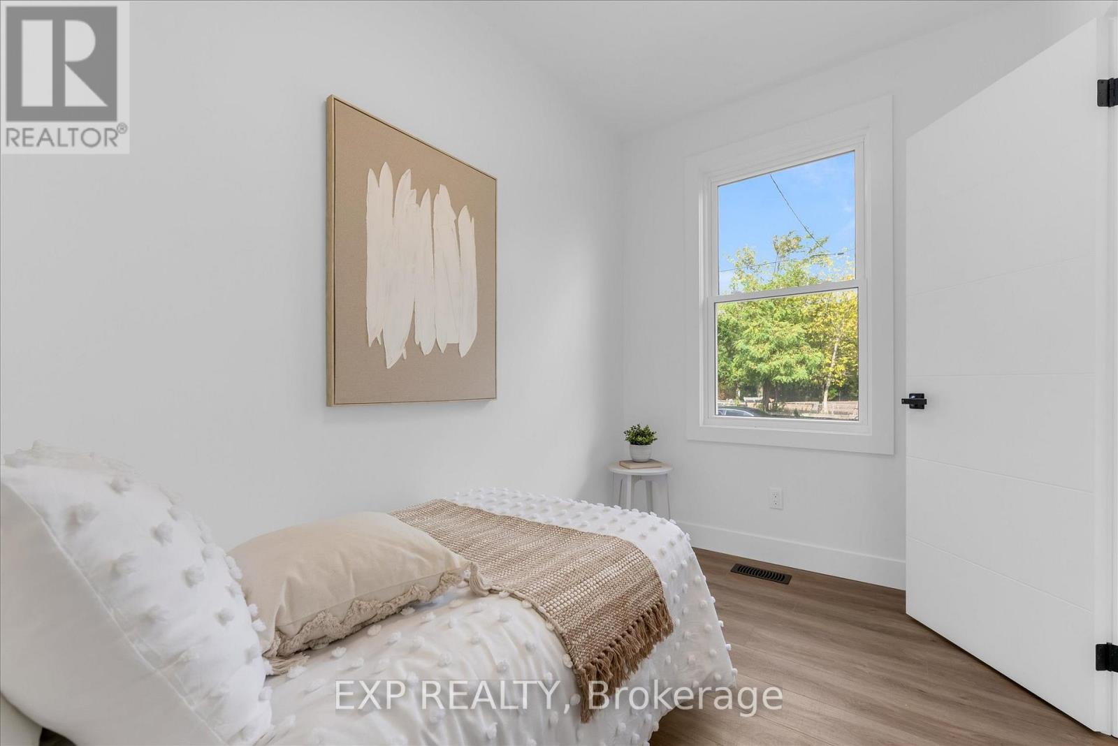 20 Hill Street, Hamilton, Ontario  L8P 1W7 - Photo 12 - X12514036