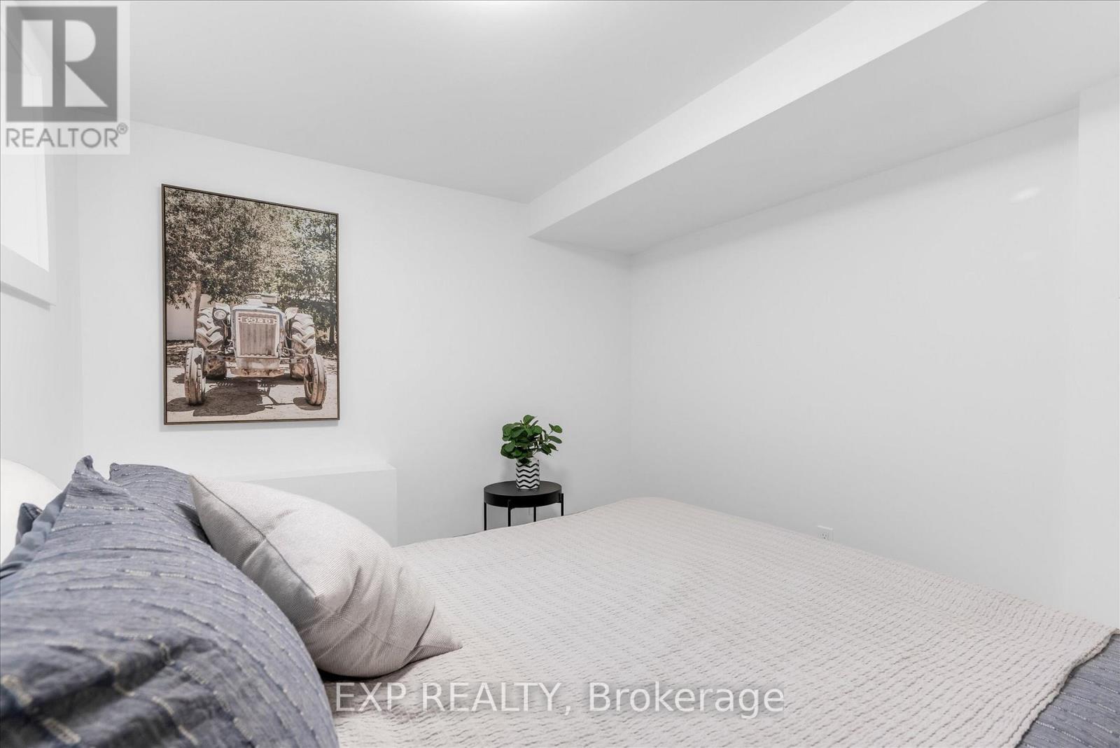 20 Hill Street, Hamilton, Ontario  L8P 1W7 - Photo 24 - X12514036