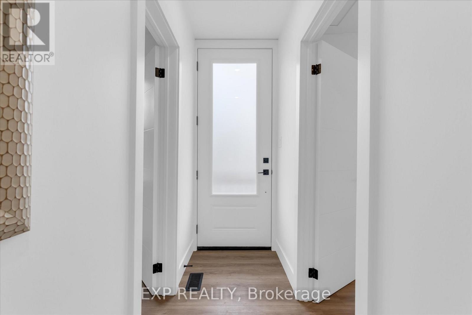 20 Hill Street, Hamilton, Ontario  L8P 1W7 - Photo 30 - X12514036