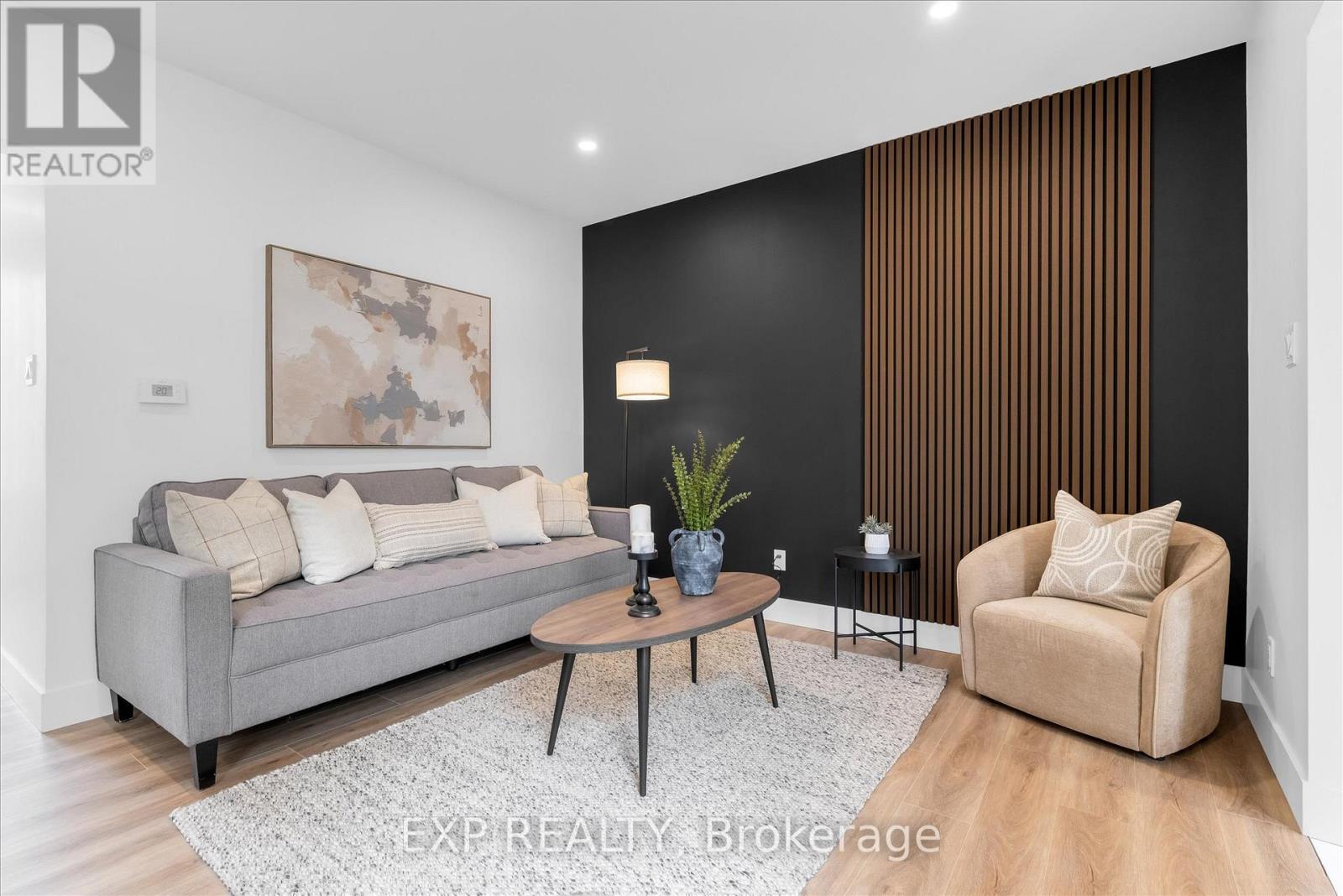 20 Hill Street, Hamilton, Ontario  L8P 1W7 - Photo 6 - X12514036