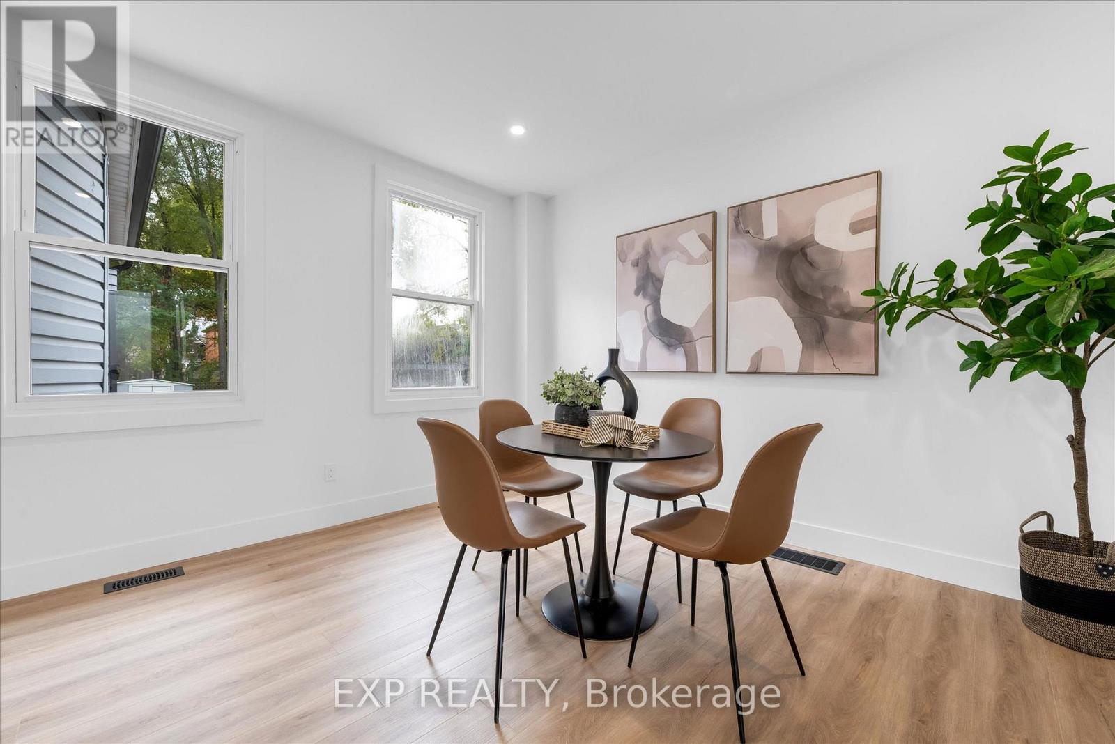 20 Hill Street, Hamilton, Ontario  L8P 1W7 - Photo 8 - X12514036