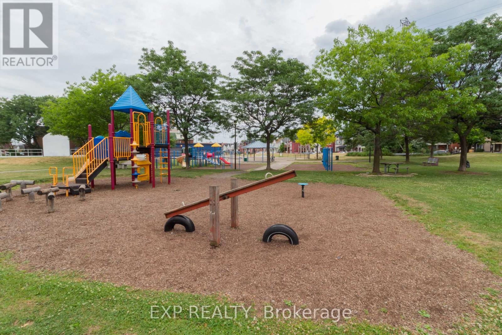 14 Milton Avenue, Hamilton, Ontario  L8L 6E6 - Photo 24 - X12514084