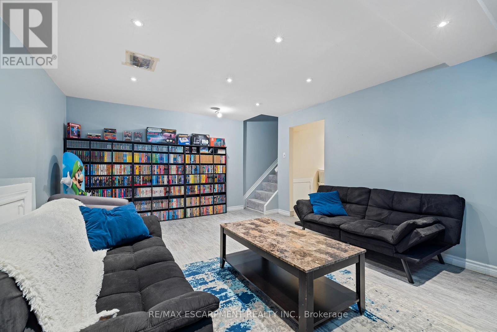 8 Gerrick Court, Hamilton, Ontario L9C 6H2 - Photo 24 - X12514104