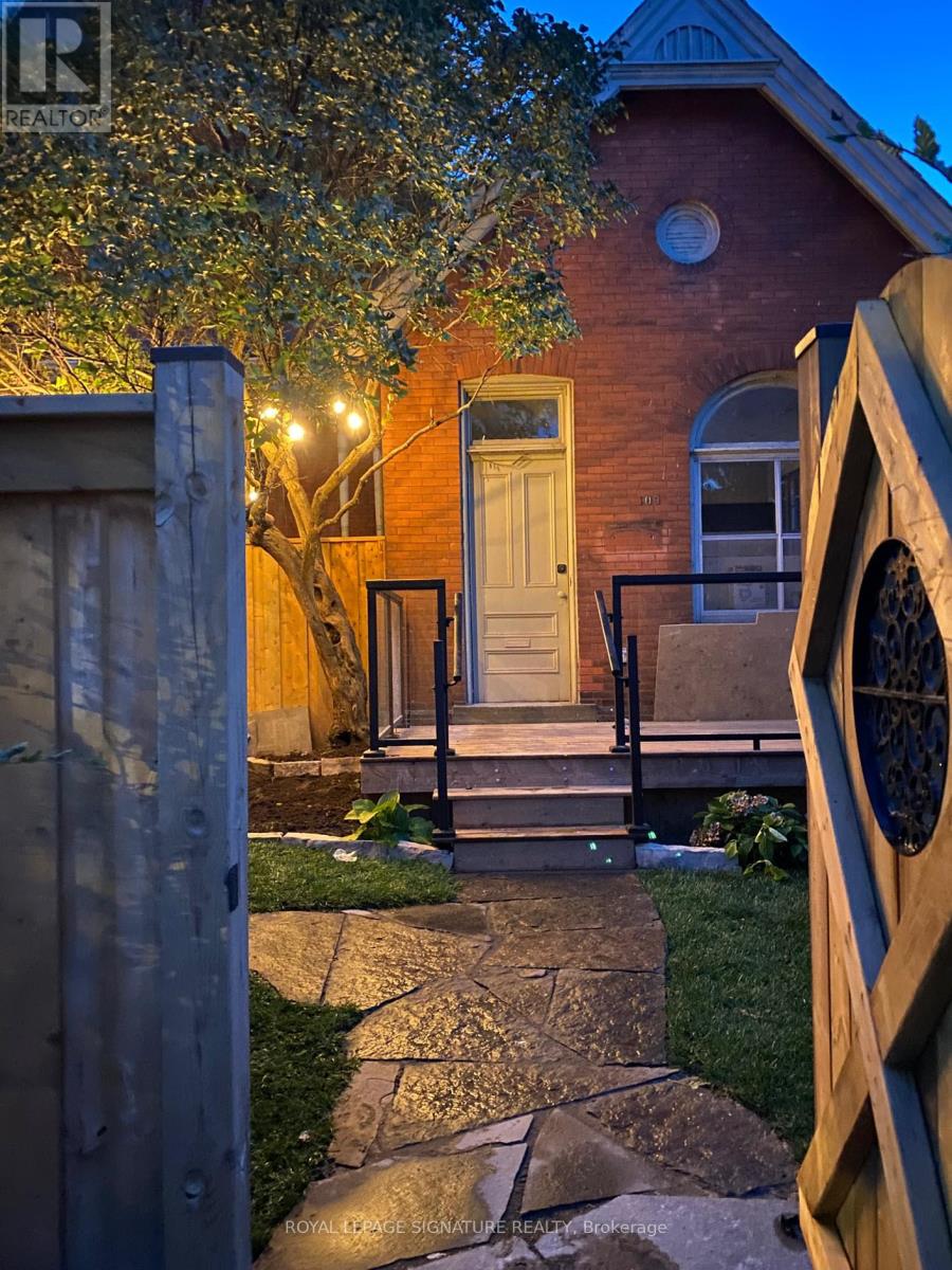 109 CHARLTON AVENUE N, Hamilton, Ontario