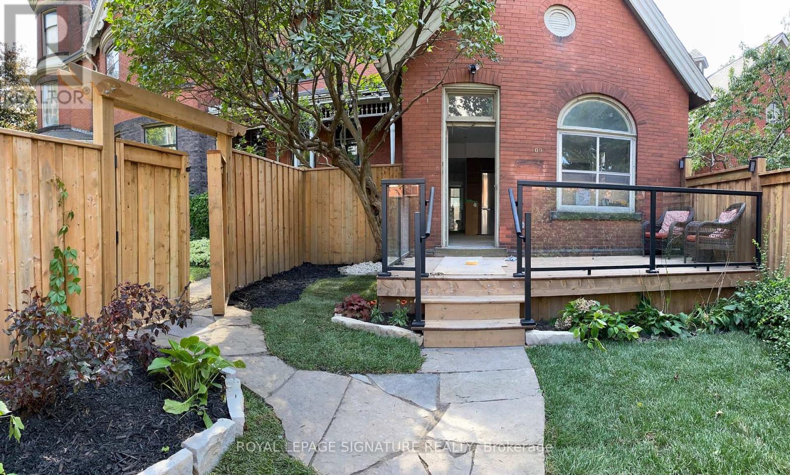 109 Charlton Avenue N, Hamilton, Ontario  L8P 2C5 - Photo 26 - X12514110