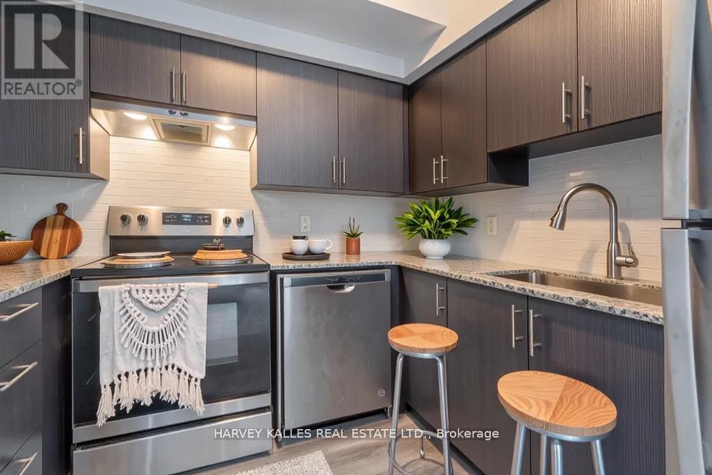 A502 - 275 Larch Street, Waterloo, Ontario N2L 3R2 - Photo 5 - X12514120