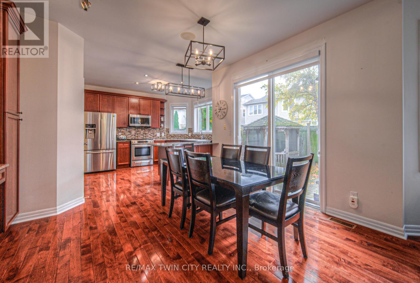 47 Dellgrove Circle, Cambridge, Ontario  N1T 2J9 - Photo 10 - X12514146