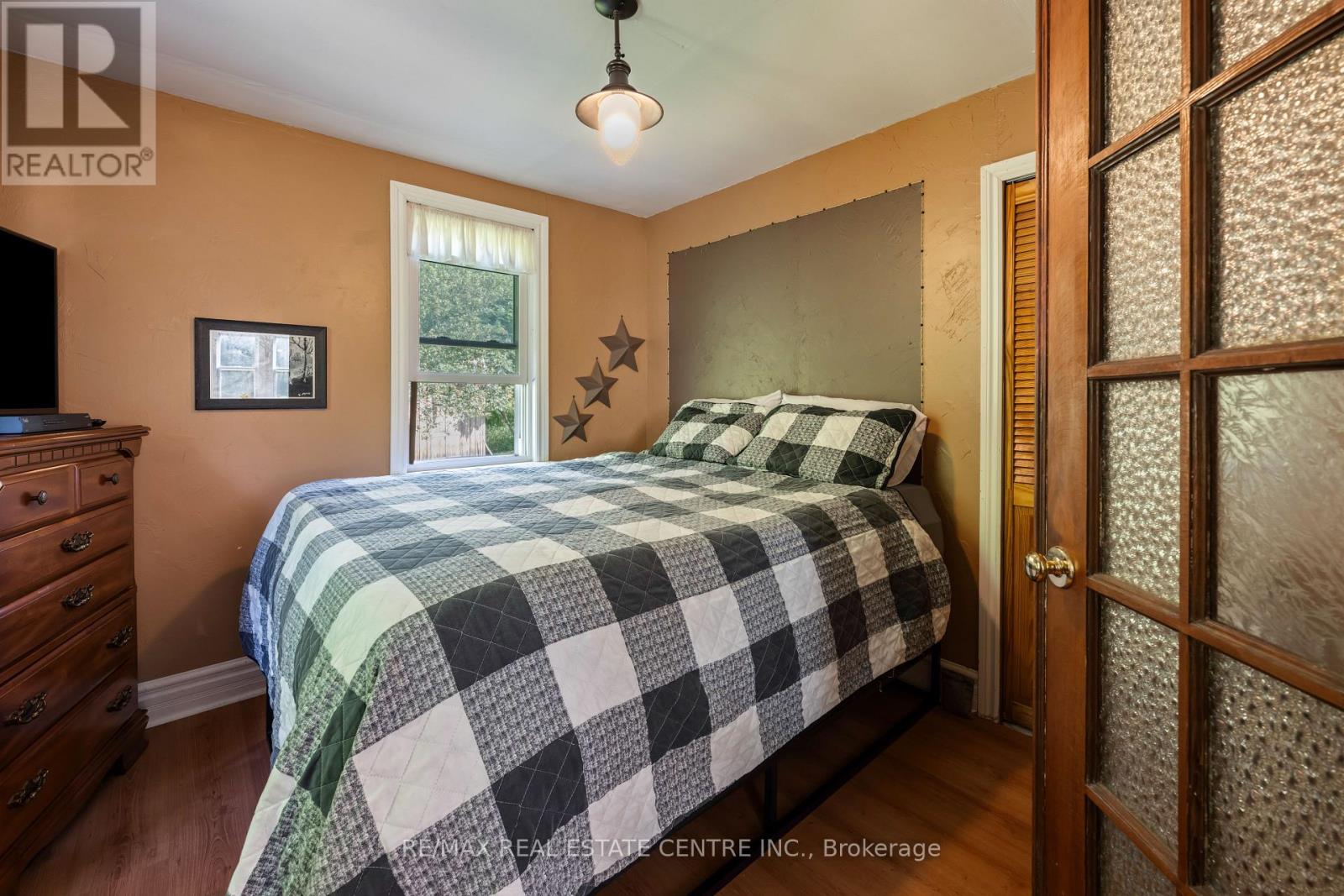 637217 Prince Of Wales Road, Mulmur, Ontario L9V 0C2 - Photo 6 - X12514172