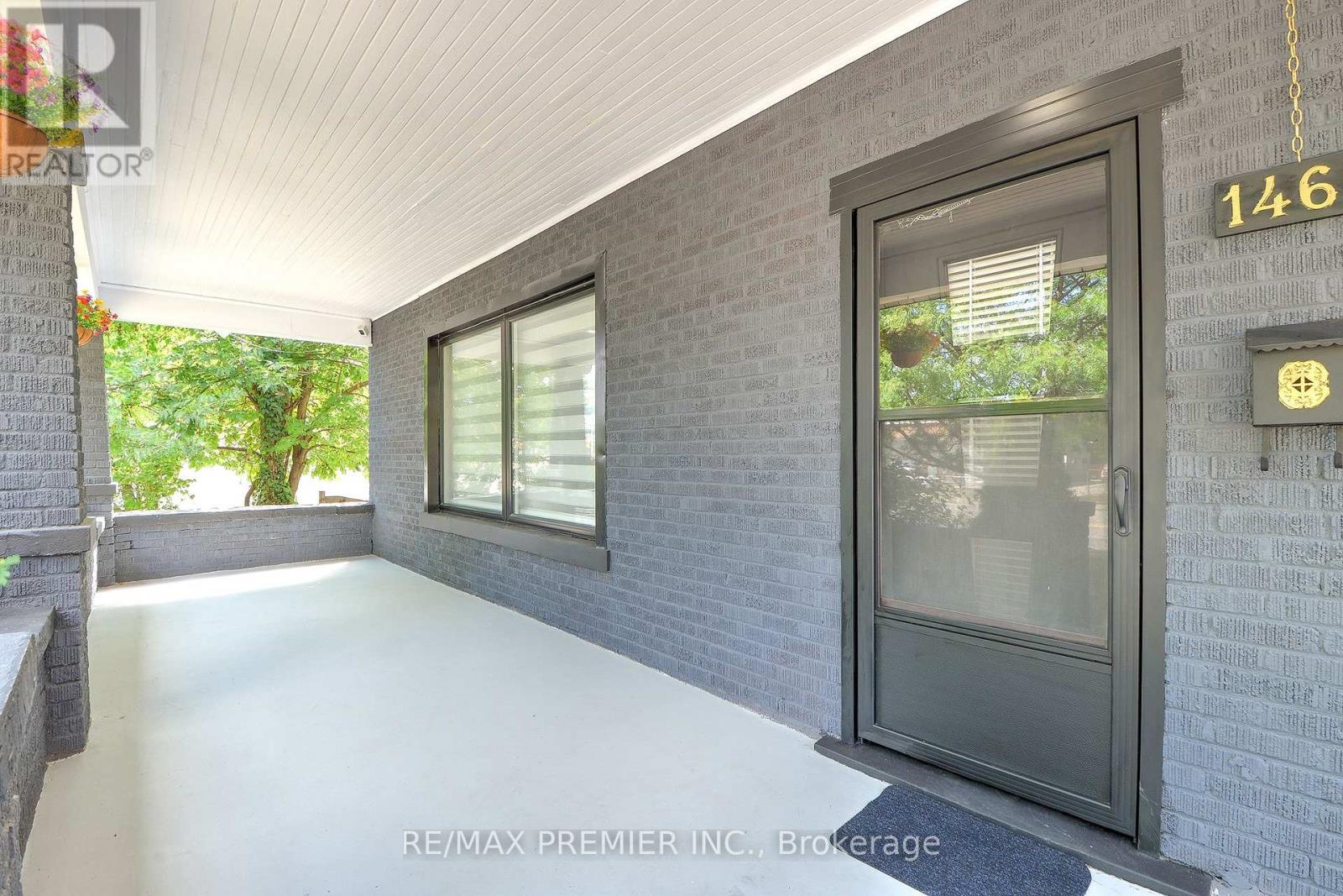 1467 Ouellette Avenue, Windsor, Ontario N8X 1K1 - Photo 4 - X12514176