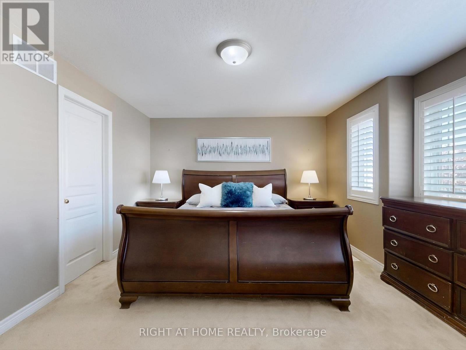 98 Willow Lane, Grimsby, Ontario  L3M 5P7 - Photo 24 - X12514190