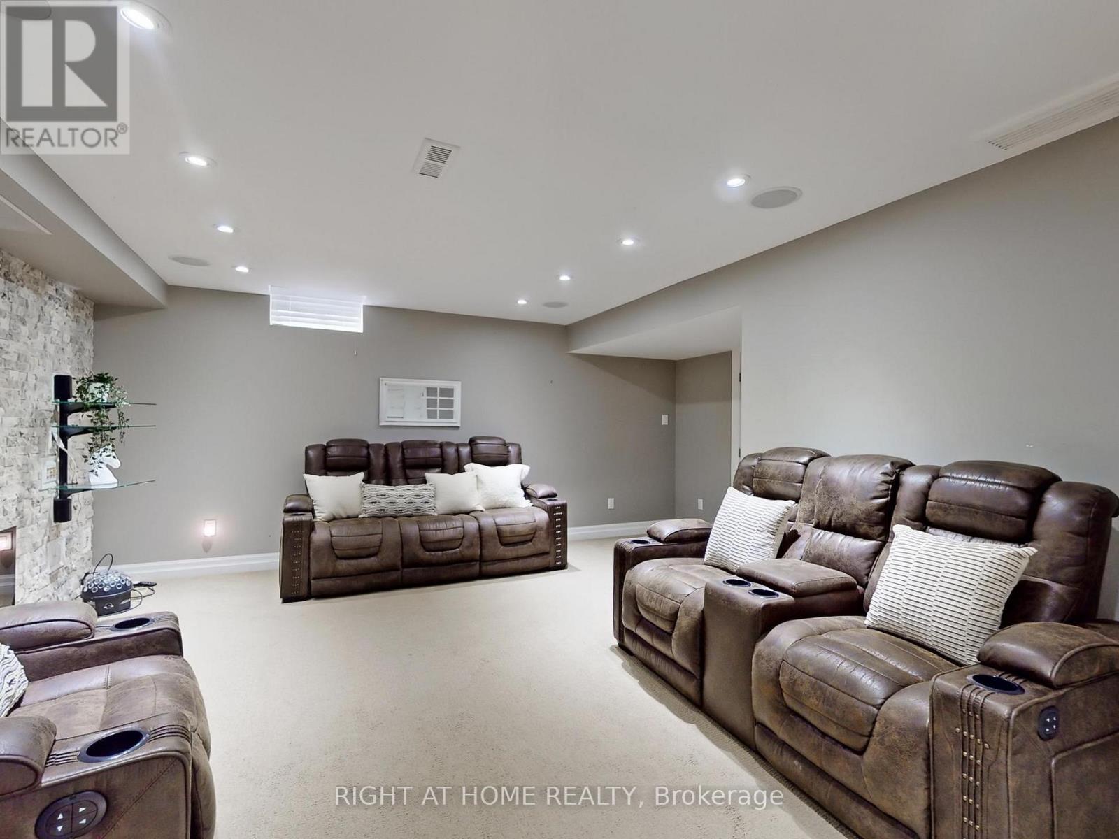 98 Willow Lane, Grimsby, Ontario  L3M 5P7 - Photo 35 - X12514190