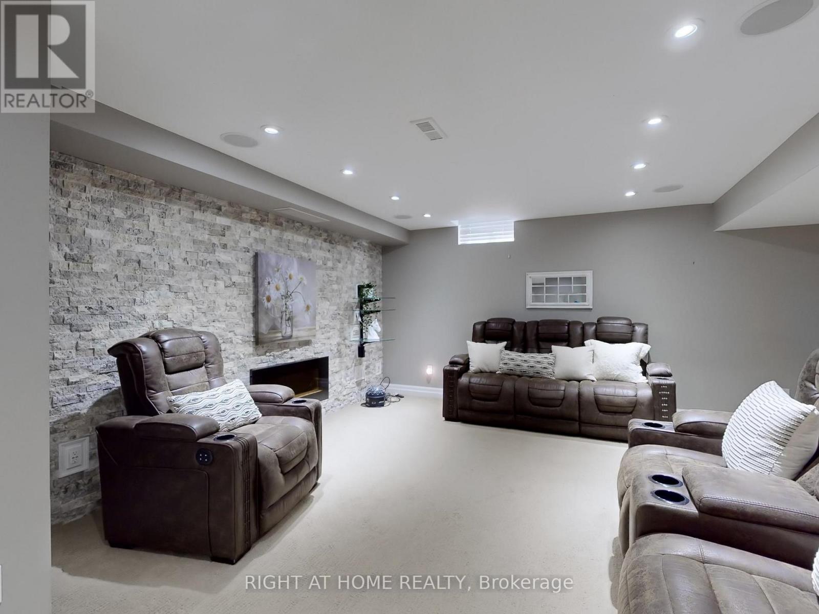 98 Willow Lane, Grimsby, Ontario  L3M 5P7 - Photo 36 - X12514190