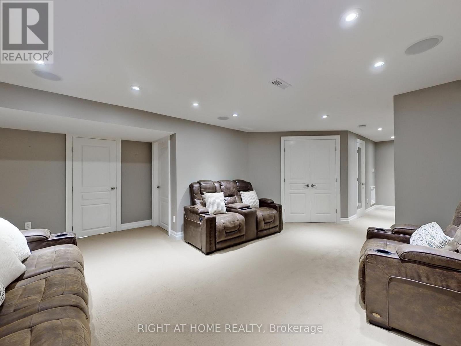 98 Willow Lane, Grimsby, Ontario  L3M 5P7 - Photo 37 - X12514190