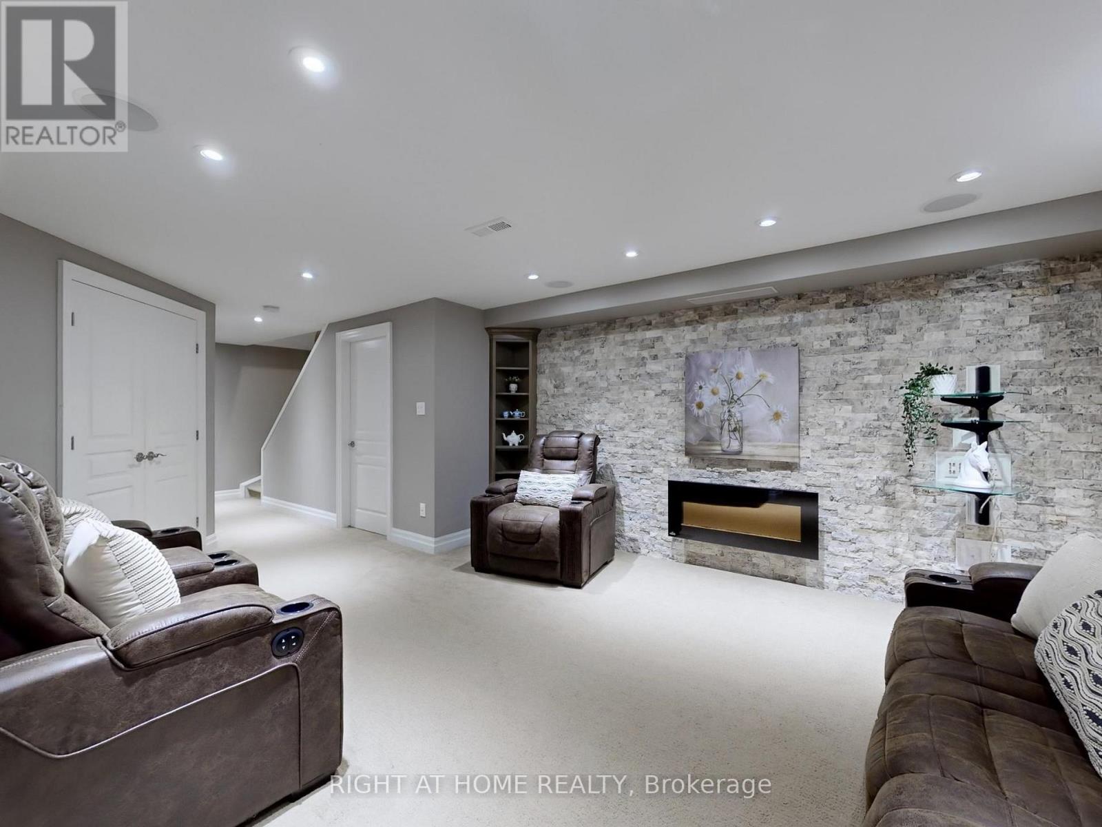 98 Willow Lane, Grimsby, Ontario  L3M 5P7 - Photo 38 - X12514190