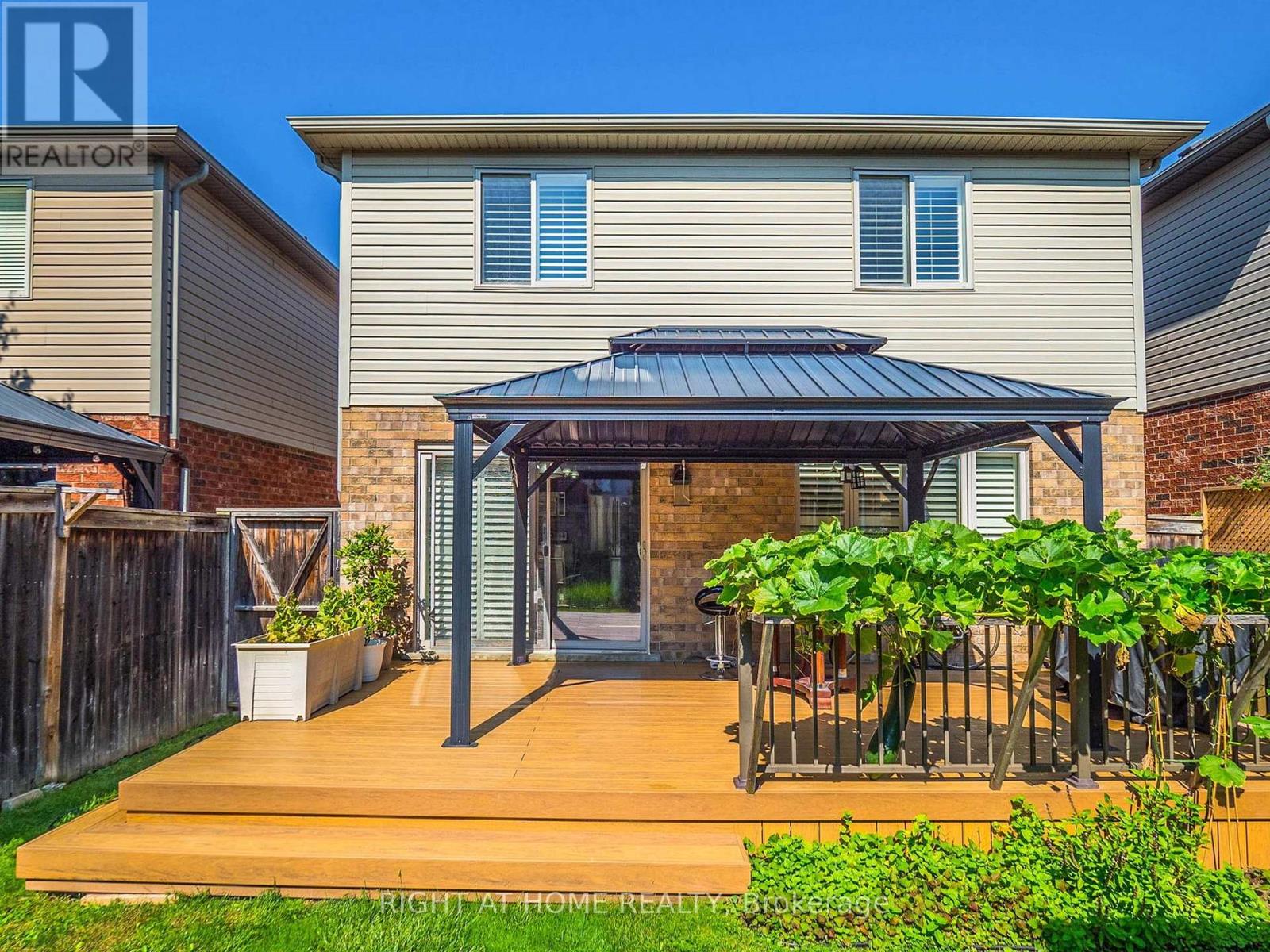 98 Willow Lane, Grimsby, Ontario  L3M 5P7 - Photo 48 - X12514190