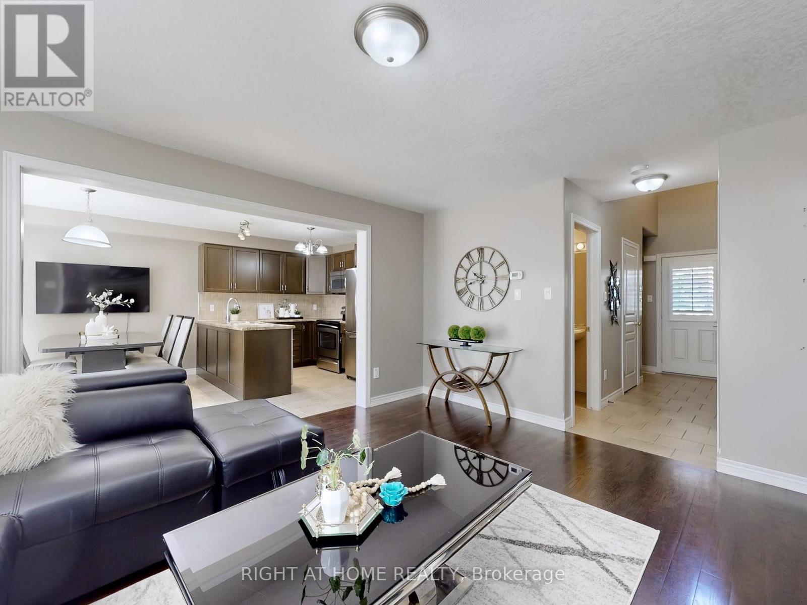 98 Willow Lane, Grimsby, Ontario  L3M 5P7 - Photo 9 - X12514190