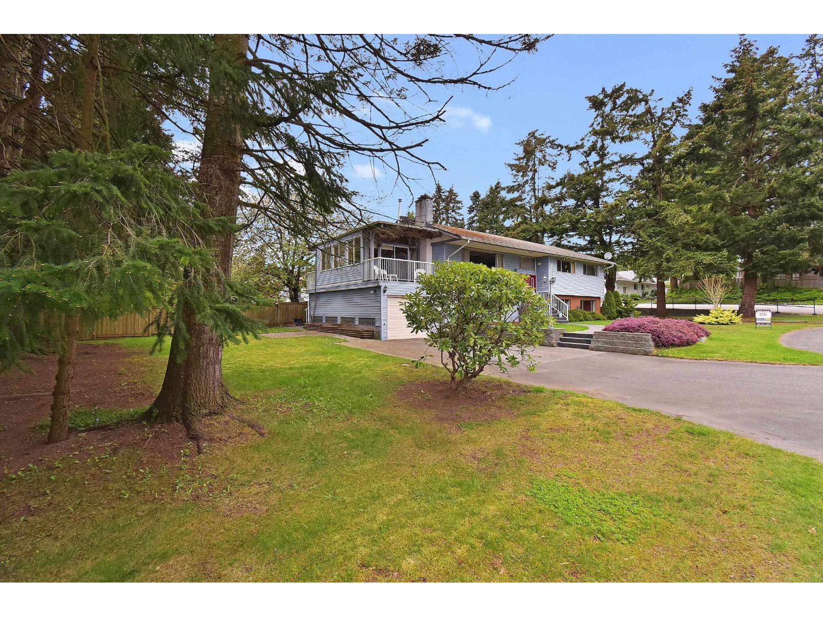 1589 LANCASTER STREET, White Rock, British Columbia