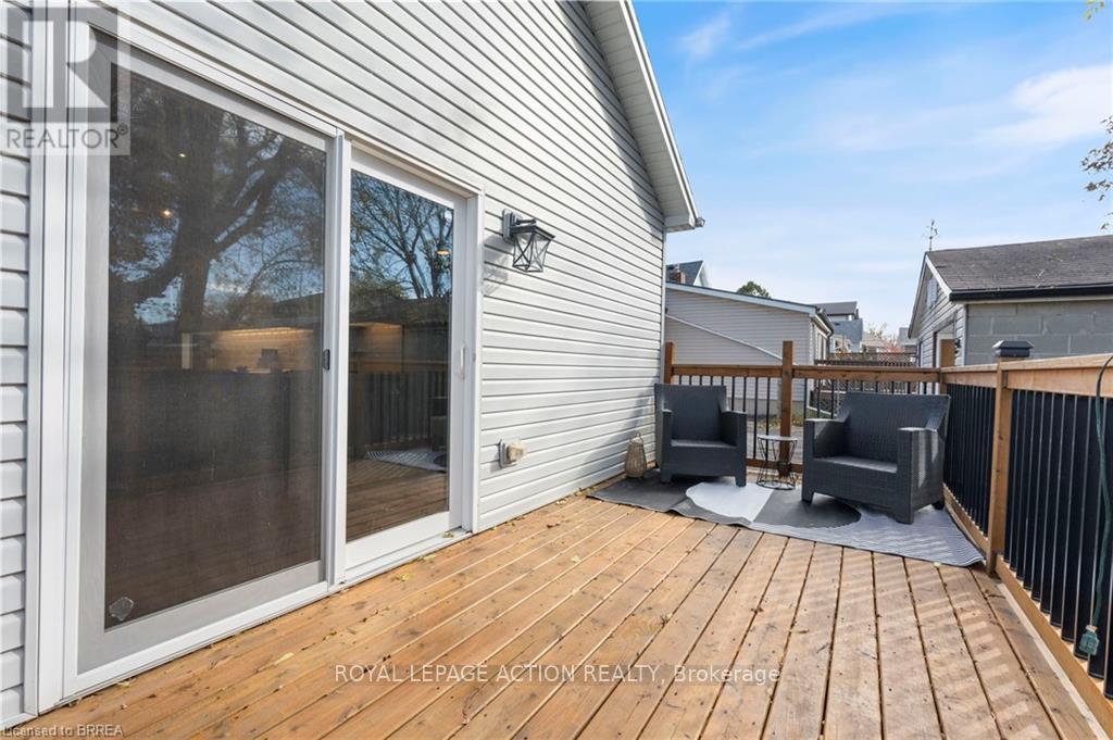 14 Spring Street, Brantford, Ontario N3T 4M3 - Photo 19 - X12514270