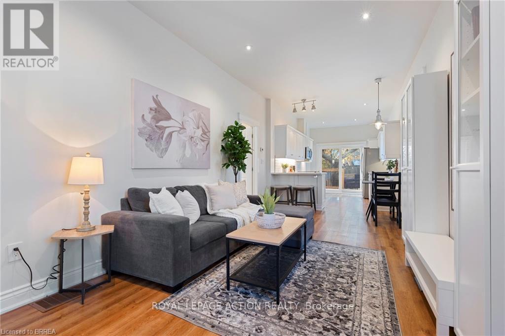 14 Spring Street, Brantford, Ontario N3T 4M3 - Photo 8 - X12514270