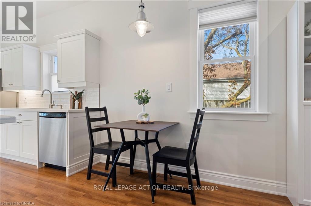 14 Spring Street, Brantford, Ontario N3T 4M3 - Photo 9 - X12514270