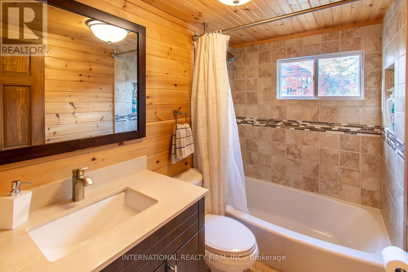 98 33rd Street N, Wasaga Beach, Ontario  L9Z 2B9 - Photo 31 - S12510890