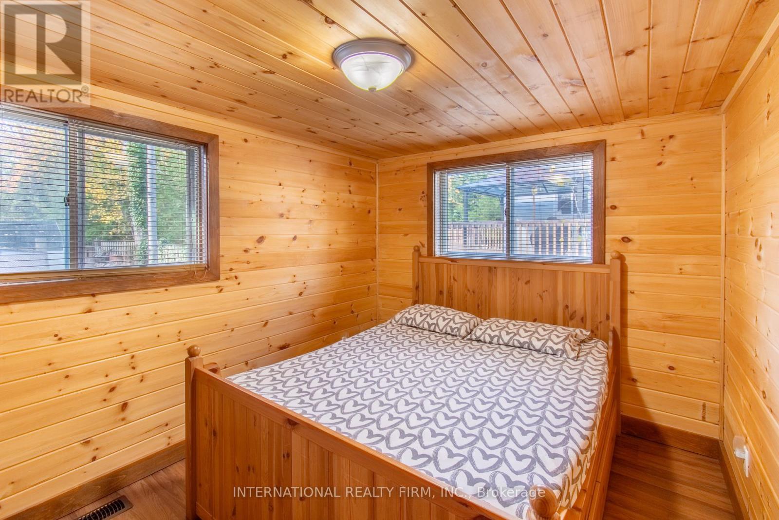 98 33rd Street N, Wasaga Beach, Ontario  L9Z 2B9 - Photo 22 - S12510890