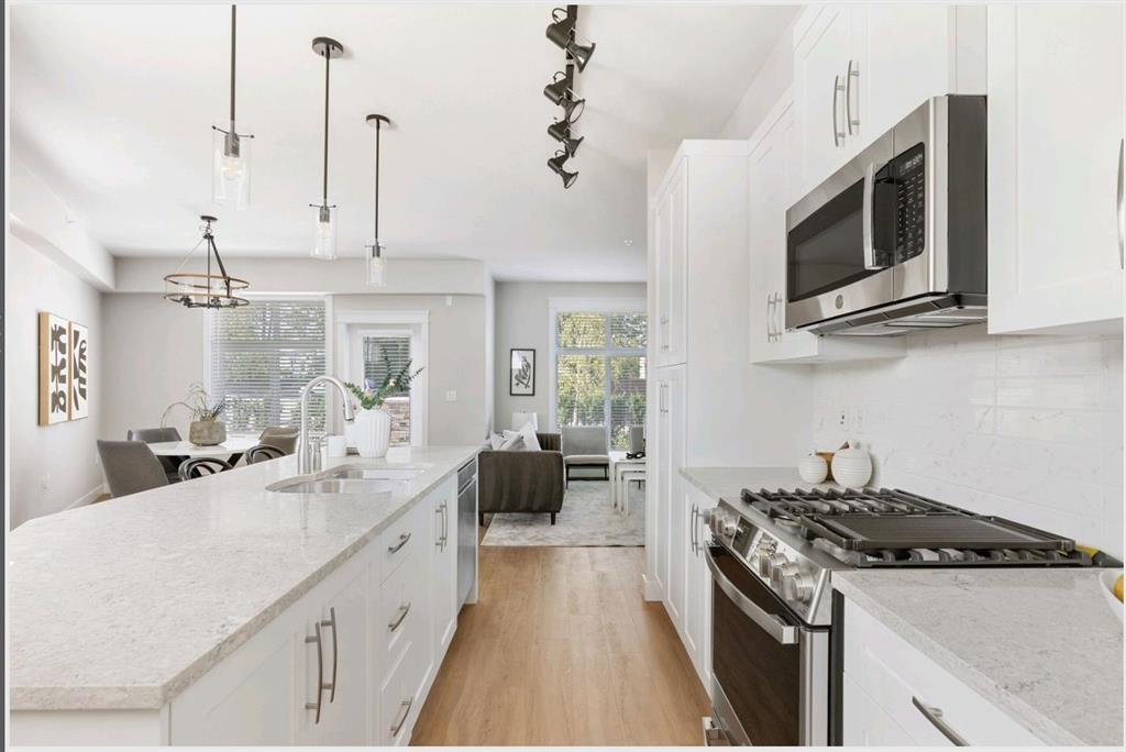 A126 8233 208b Street, Langley, British Columbia V2Y 4M7 - Photo 3 - R3057598