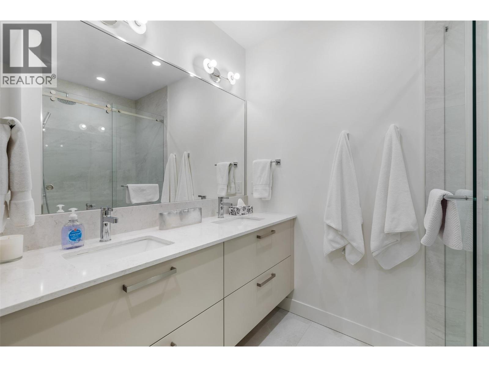 3340 Lakeshore Drive Unit# 706, Kelowna, British Columbia  V1W 0H6 - Photo 24 - 10367545