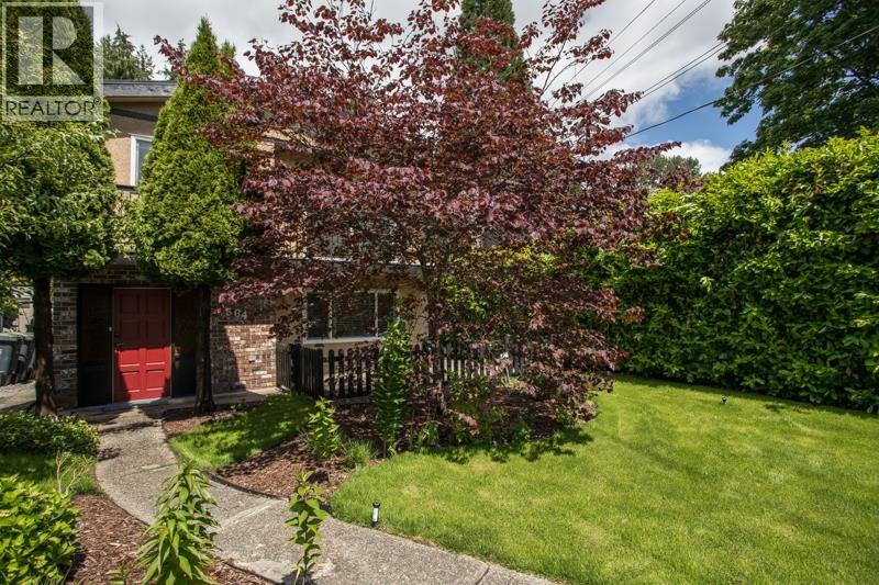 1564 HOPE ROAD, North Vancouver, British Columbia