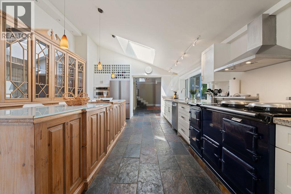 284 Sandringham Crescent, North Vancouver, British Columbia V7N 2R8 - Photo 16 - R3065152