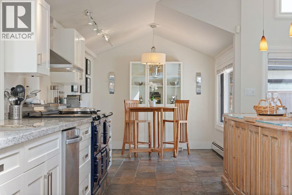 284 Sandringham Crescent, North Vancouver, British Columbia V7N 2R8 - Photo 19 - R3065152