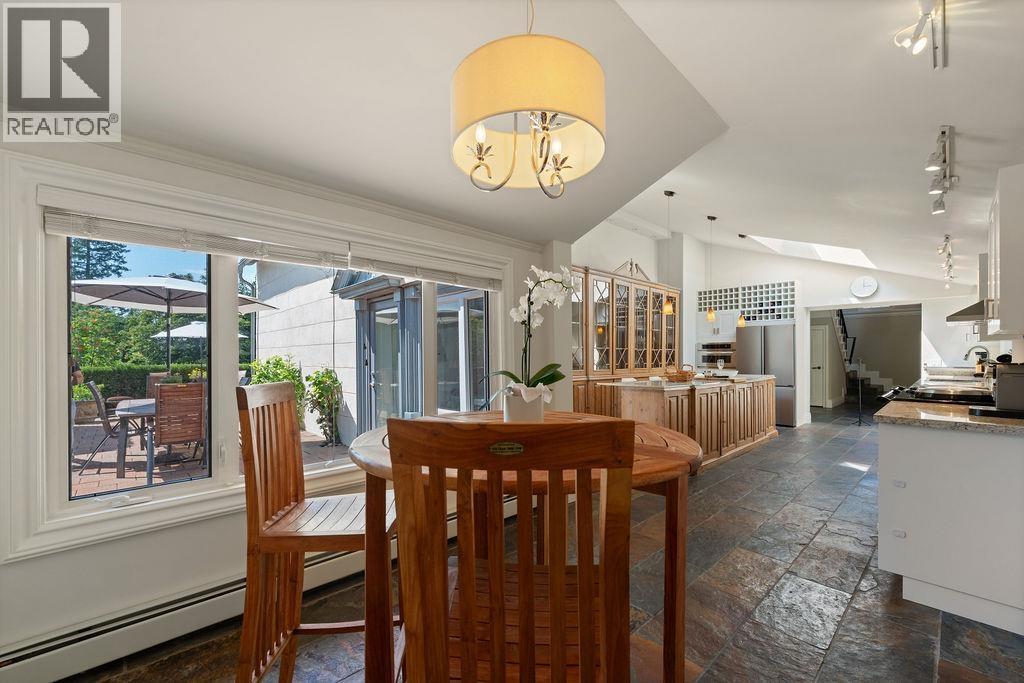 284 Sandringham Crescent, North Vancouver, British Columbia V7N 2R8 - Photo 21 - R3065152