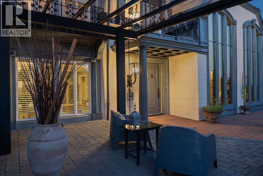 284 Sandringham Crescent, North Vancouver, British Columbia V7N 2R8 - Photo 4 - R3065152