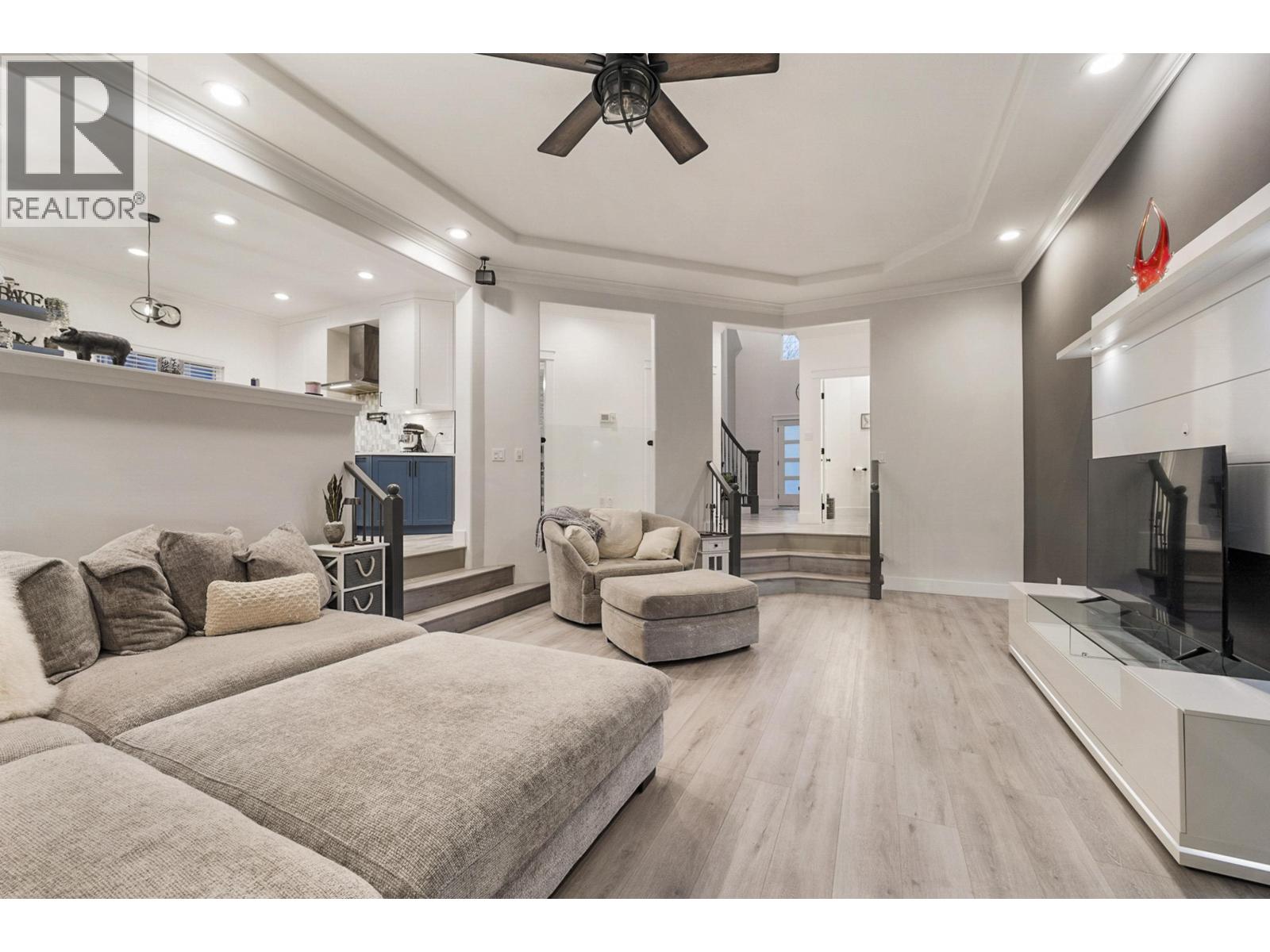 10613 238 Street, Maple Ridge, British Columbia  V2W 1E4 - Photo 8 - R3065156