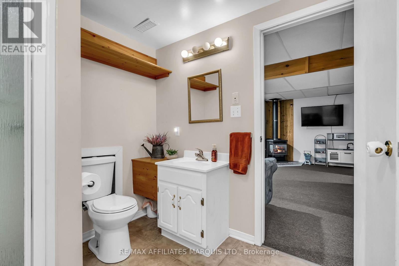 17 Napier Street, South Stormont, Ontario K0C 1M0 - Photo 31 - X12514344