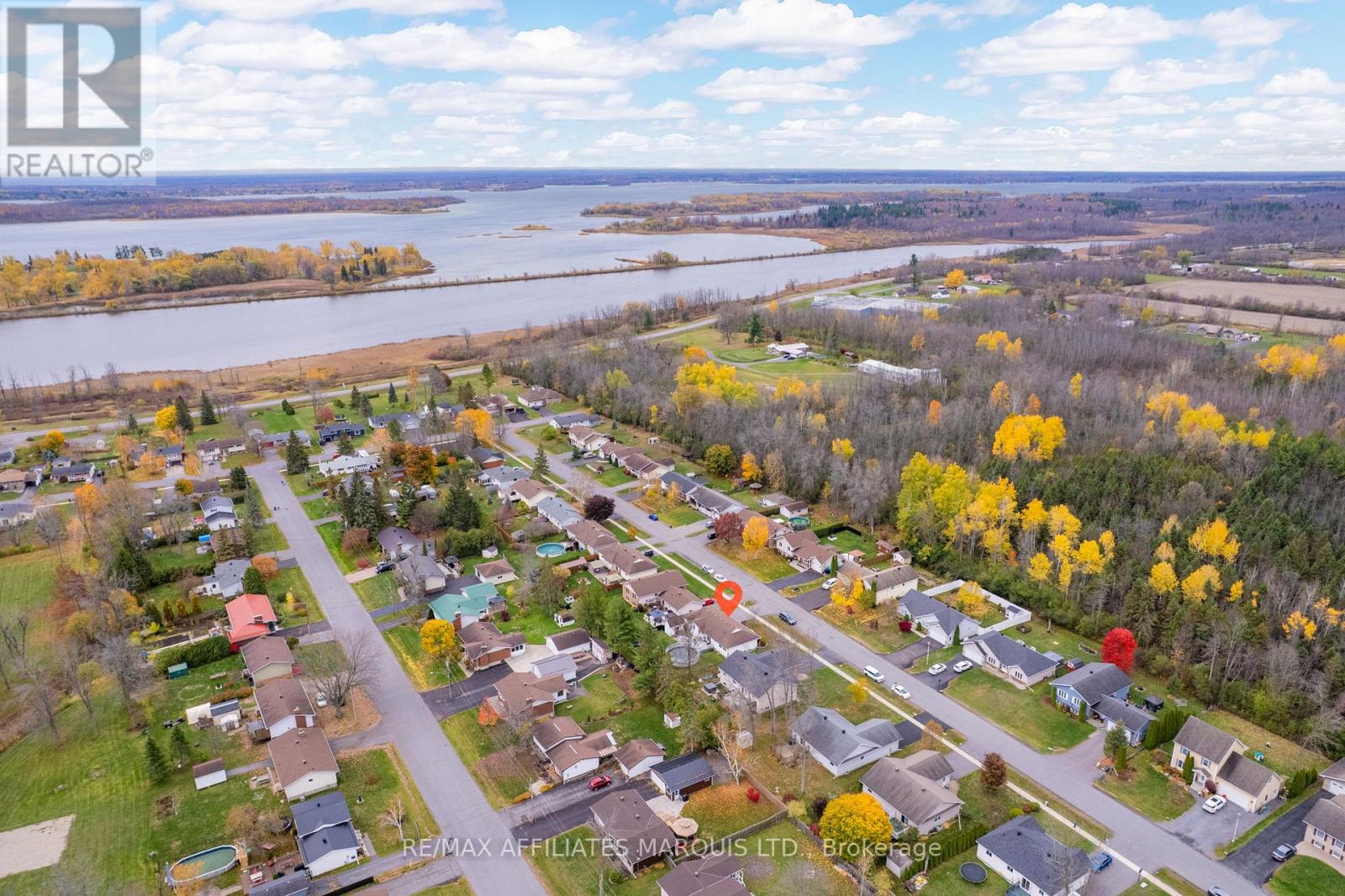 17 Napier Street, South Stormont, Ontario K0C 1M0 - Photo 37 - X12514344