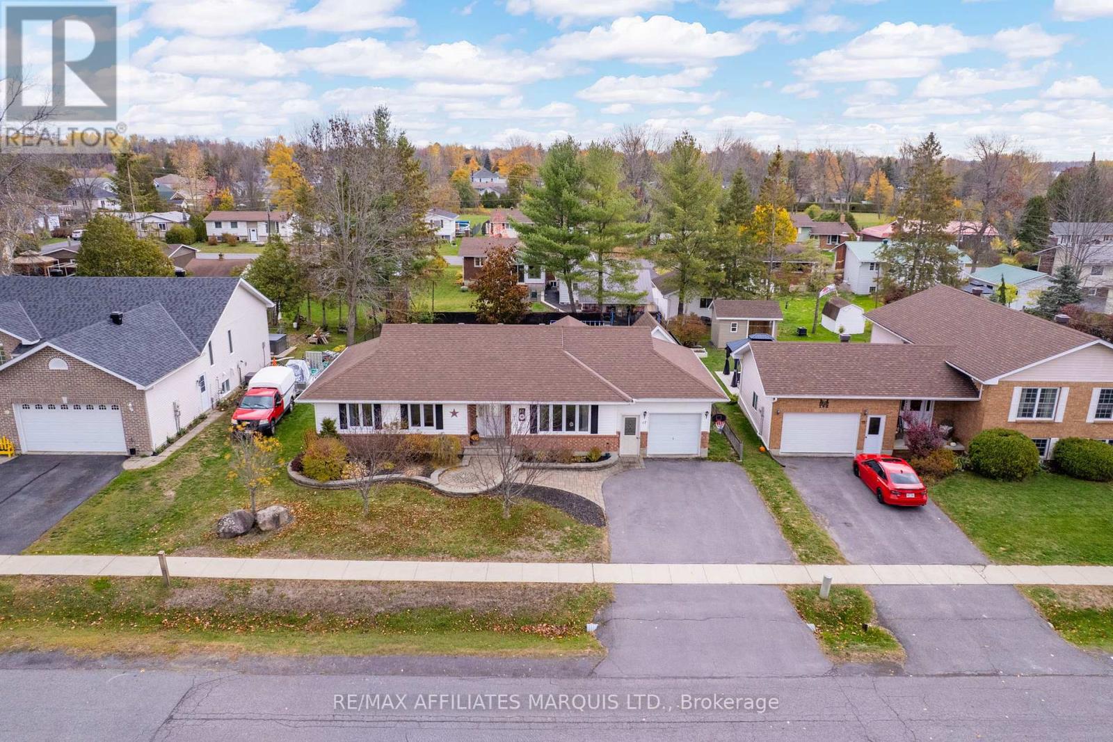 17 Napier Street, South Stormont, Ontario K0C 1M0 - Photo 42 - X12514344