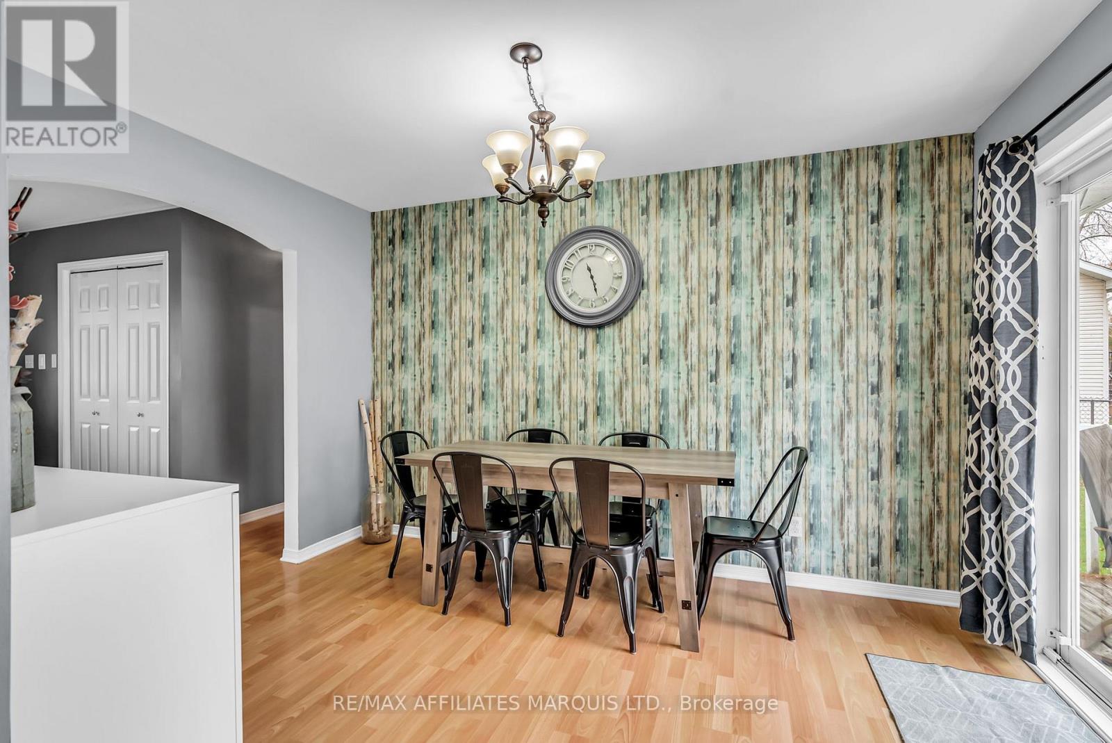 17 Napier Street, South Stormont, Ontario K0C 1M0 - Photo 9 - X12514344