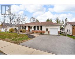 17 NAPIER STREET, South Stormont, Ontario
